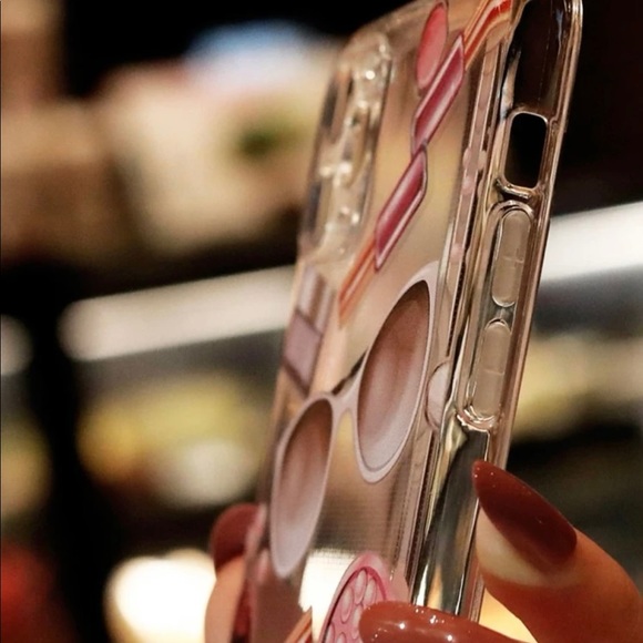 Perfume & Lipstick clear IPhone Case *BUNDLE FOR BETTER PRICE* 🛍 - Picture 4 of 7